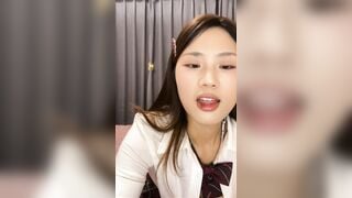 Em rau cosplay nữ sinh live khoe hàng vú to lồn lắm lông